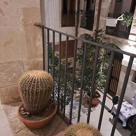 Villa Syrakosia A Ortigia à Syracuse Extérieur photo